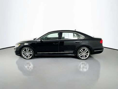 Used 2016 Volkswagen Passat 1.8T R-Line image 4