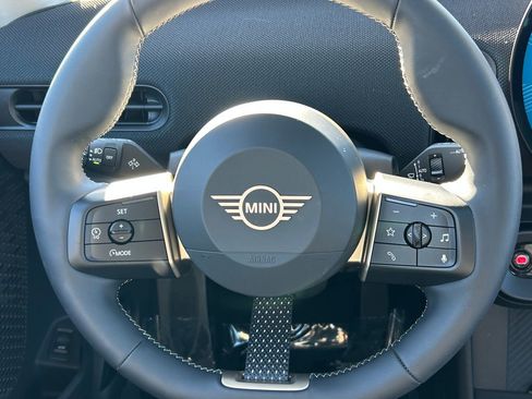 Used 2025 MINI Cooper S image 18