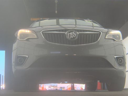 Used 2019 Buick Envision Essence FWD image 4