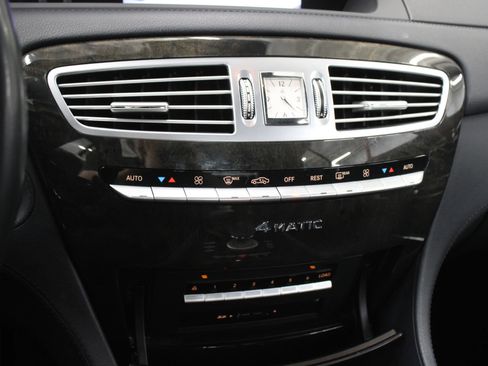 Used 2012 Mercedes-Benz CL 550 4MATIC image 22