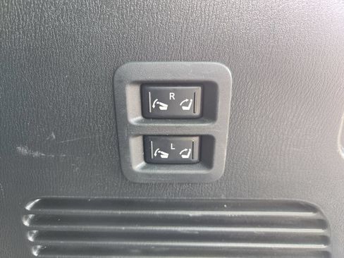 Used 2017 Nissan Armada SV w/ Driver Package RWD image 34