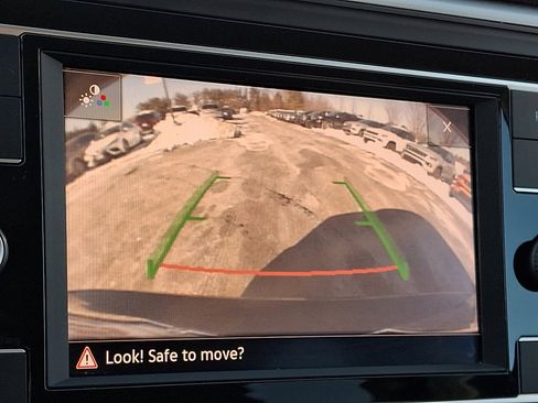 Used 2020 Volkswagen Atlas S image 30