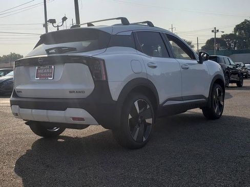 New 2026 Nissan Kicks SR w/ Cold Weather Package AWD/4WD image 7