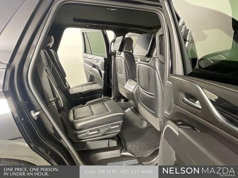 Used 2023 Cadillac Escalade Sport AWD/4WD image 15