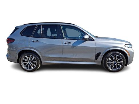 Certified 2024 BMW X5 xDrive40i w/ M Sport Package AWD/4WD image 7