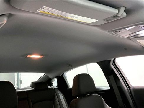 Used 2018 Chevrolet Malibu LS image 28