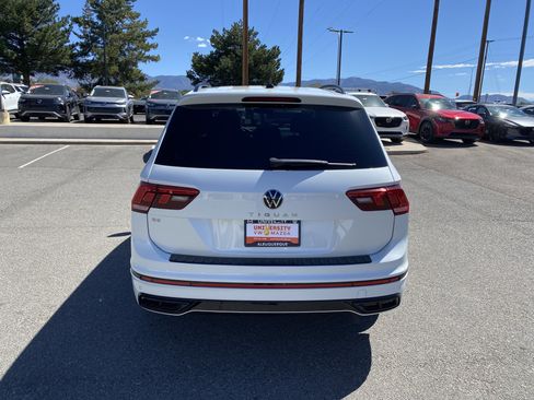 Used 2023 Volkswagen Tiguan SE R-Line FWD image 40