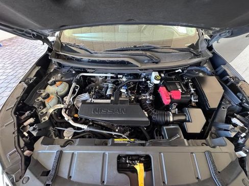 Used 2024 Nissan Rogue S FWD image 20