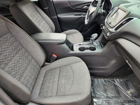 Used 2024 Chevrolet Equinox LT image 14