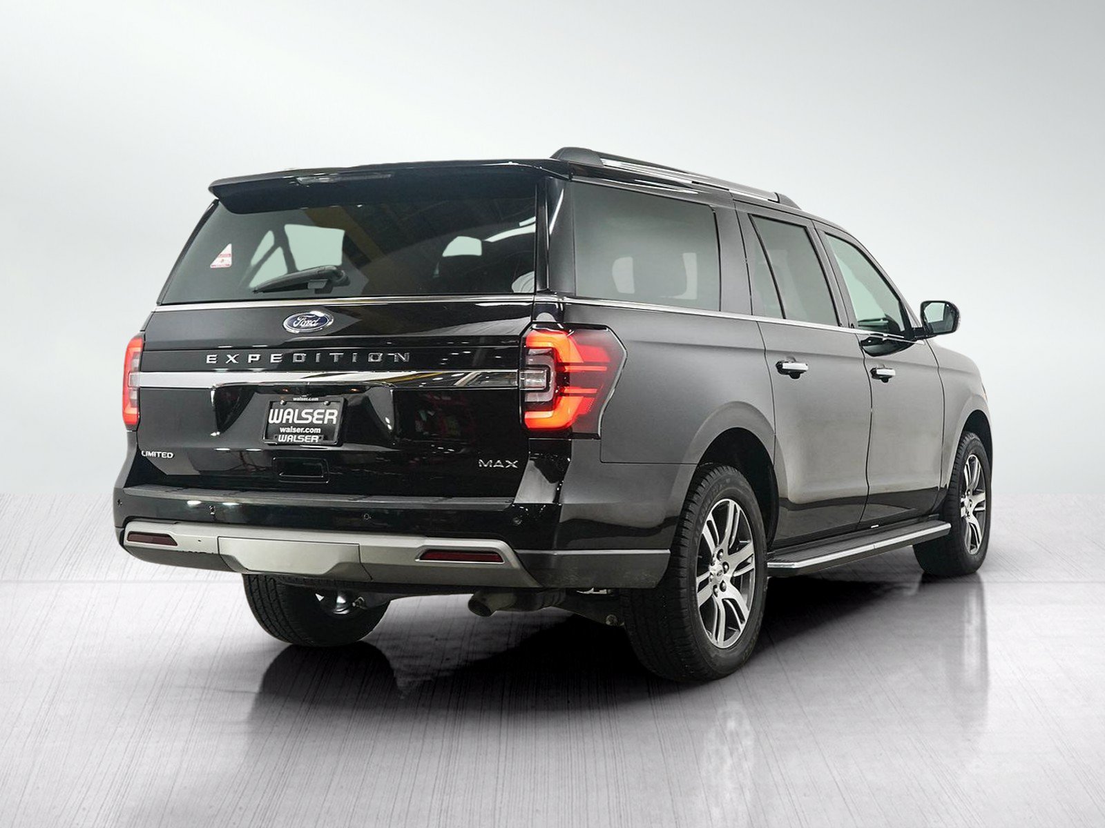 Used 2023 Ford Expedition Max Limited AWD/4WD image 5