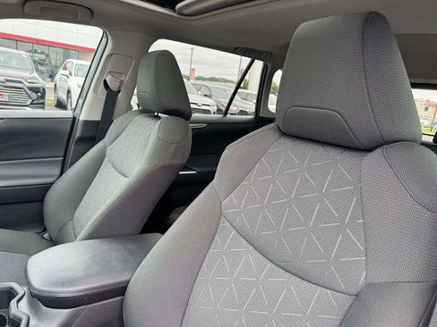 Certified 2023 Toyota RAV4 XLE w/ Convenience Package AWD/4WD image 27