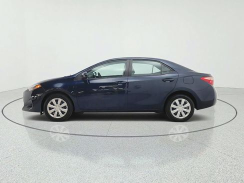 Used 2019 Toyota Corolla LE w/ Carpet Mat Package (TMS) FWD image 8