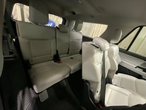 Used 2025 Ford Expedition Max Platinum AWD/4WD image 19