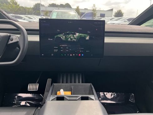 Used 2024 Tesla Cybertruck Cyberbeast AWD/4WD image 14