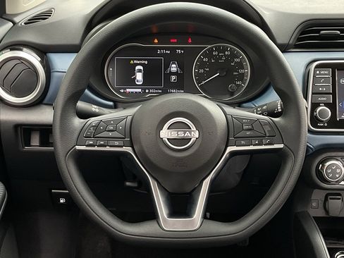 Used 2025 Nissan Versa SV image 20