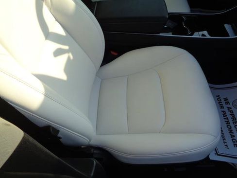 Used 2018 Tesla Model 3 RWD image 31