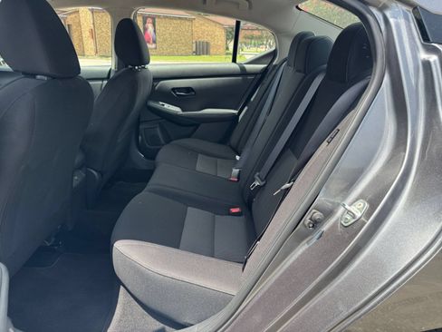 Used 2025 Nissan Sentra SV FWD image 20