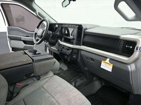 Used 2024 Ford F250 XLT w/ FX4 Off-Road Package AWD/4WD image 17