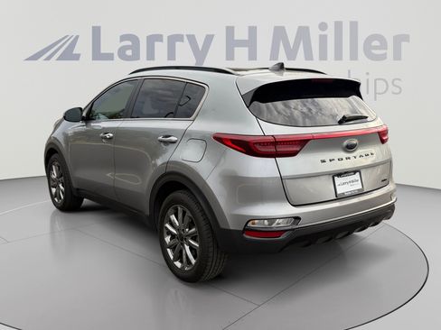 Used 2022 Kia Sportage Nightfall Edition w/ Nighfall AWD Premium Package image 3
