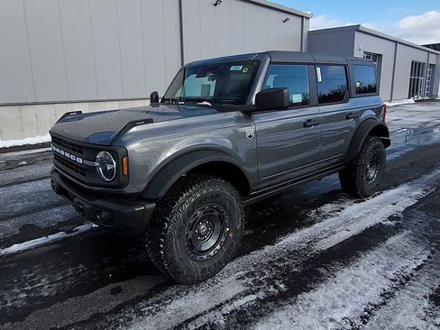 New 2025 Ford Bronco Big Bend w/ Black Diamond Package image 4