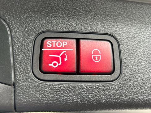 Certified 2024 Mercedes-Benz GLS 580 4MATIC image 13