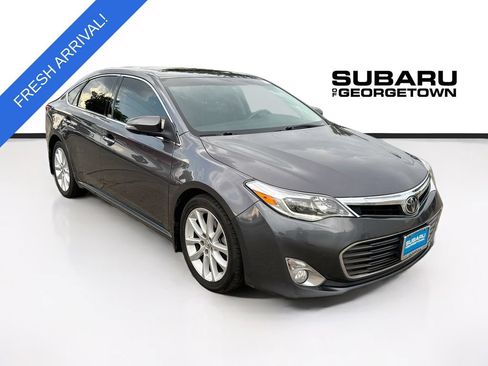 Used 2013 Toyota Avalon Limited w/ Technology Pkg FWD image 1