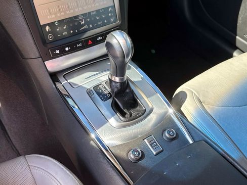 Used 2013 INFINITI G37 Sport w/ Premium Pkg image 18