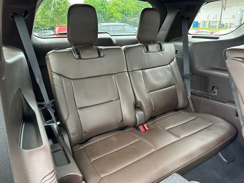 Used 2023 Ford Explorer King Ranch w/ Technology Package AWD/4WD image 32