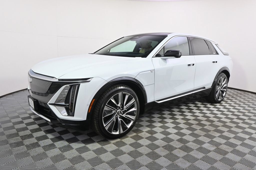 Certified 2026 Cadillac Lyriq Signature Luxury w/ Nappa Leather Package AWD/4WD image 2