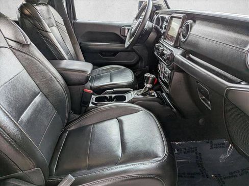 Used 2023 Jeep Wrangler Unlimited Sahara AWD/4WD image 22