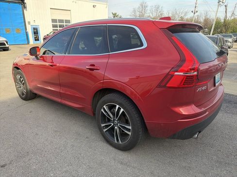Used 2019 Volvo XC60 T5 Momentum w/ Premium Package image 4