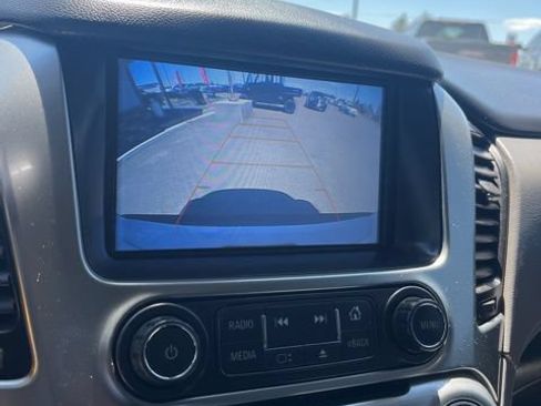 Used 2018 Chevrolet Suburban LT AWD/4WD image 55
