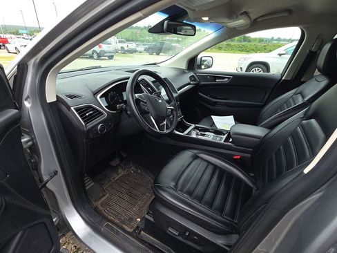 Used 2020 Ford Edge SEL w/ Cold Weather Package AWD/4WD image 8