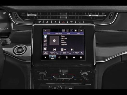 Certified 2023 Jeep Grand Cherokee L Limited w/ Luxury Tech Group II AWD/4WD image 7