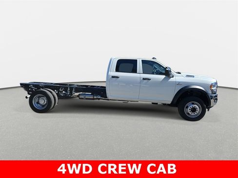 New 2024 RAM 5500 Tradesman w/ Chrome Appearance Group image 4