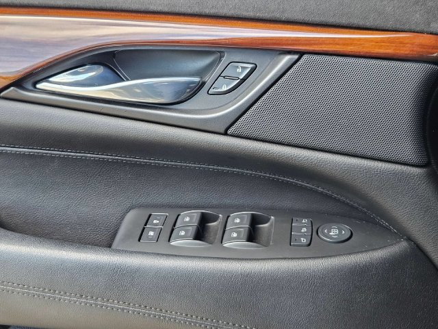 Used 2015 Cadillac Escalade Premium RWD image 5