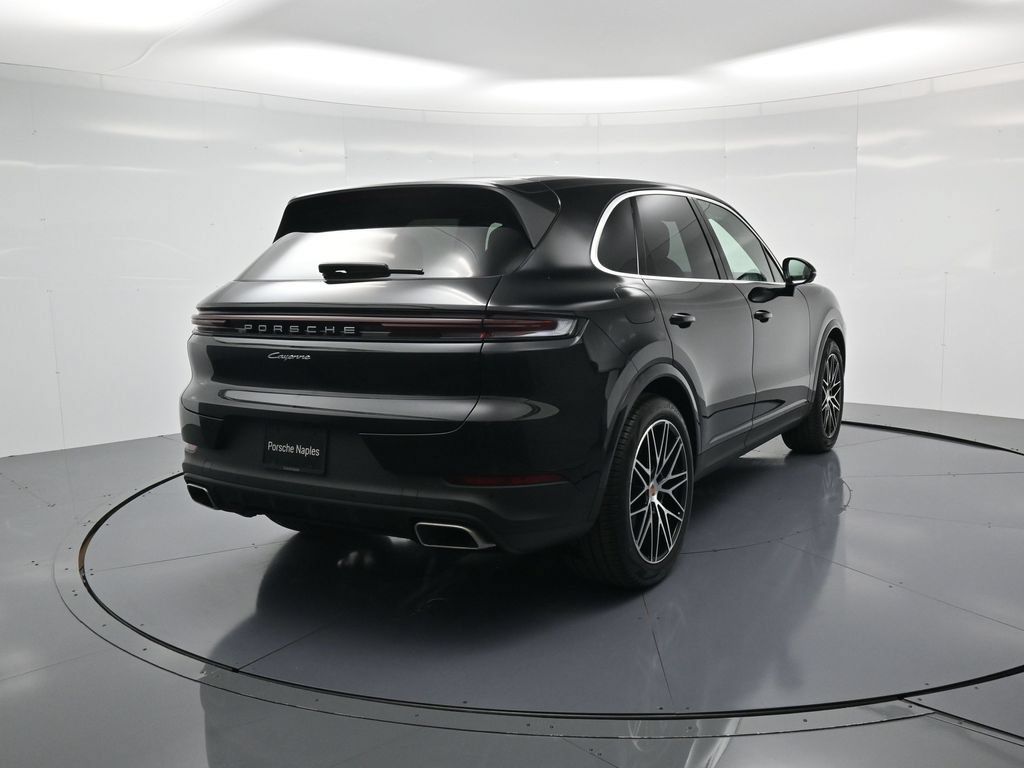 Certified 2026 Porsche Cayenne AWD/4WD image 30