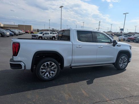 New 2026 GMC Sierra 1500 Denali w/ Denali Reserve Package AWD/4WD image 9