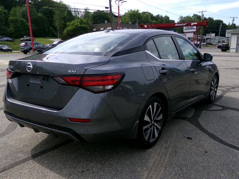 Used 2020 Nissan Sentra SV w/ SV Premium Package image 8