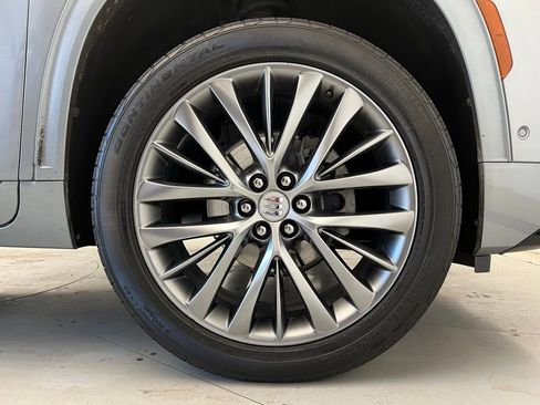 Used 2025 Buick Enclave Avenir w/ Super Cruise Package image 24