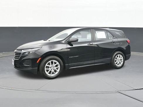 Used 2023 Chevrolet Equinox LS w/ LPO, Floor Liner Package FWD image 7