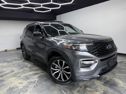 Used 2022 Ford Explorer ST-Line AWD/4WD image 5