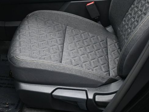 New 2026 Nissan Kicks SV AWD/4WD image 14
