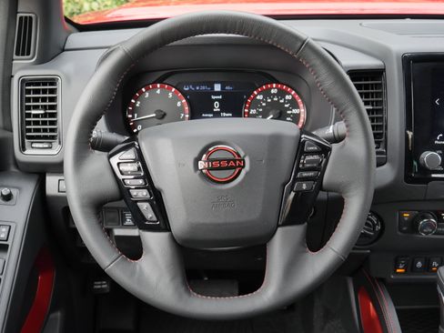 Certified 2024 Nissan Frontier PRO-4X w/ Pro Convenience Package image 6