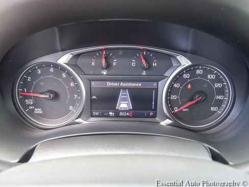 Used 2024 GMC Terrain SLT w/ Tech Package FWD image 4