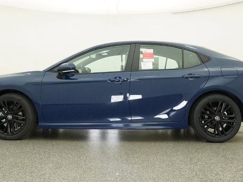 New 2026 Toyota Camry SE FWD image 19