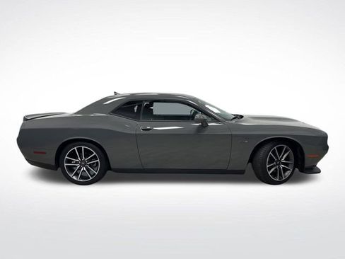 Used 2023 Dodge Challenger R/T image 2