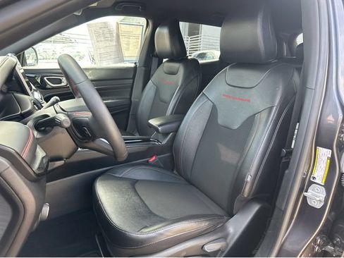 Used 2023 Jeep Compass Trailhawk AWD/4WD image 25
