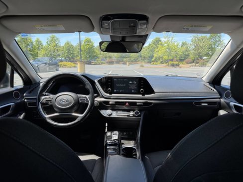 Used 2020 Hyundai Sonata SEL w/ Convenience Package FWD image 19