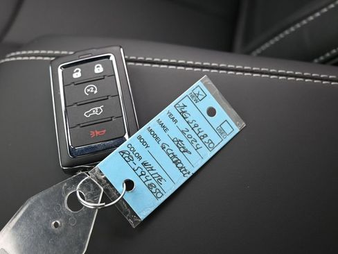 Used 2024 Jeep Grand Cherokee Overland w/ Luxury Tech Group IV image 47